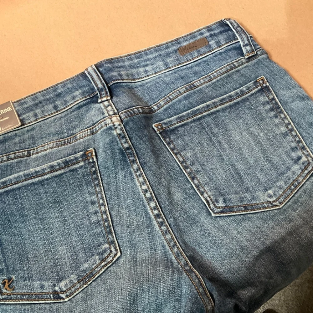 Kut from the Kloth - CATHERINE Boyfriend Originality - Woman’s Blue Jeans NWT 4 - Picture 9 of 10